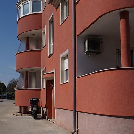 Ferienwohnung Apartman Istria 4 You Pula Exterior foto